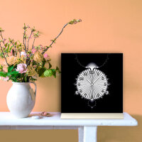 Tischuhr 30cmx30cm inkl. Alu-Ständer -abstraktes Design schwarz weiß geräuschloses Quarzuhrwerk  -Kaminuhr-Standuhr TU3094 DIXTIME