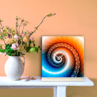 Tischuhr 30cmx30cm inkl. Alu-Ständer -edles Design Schnecke Fraktal blau orange geräuschloses Quarzuhrwerk  - Kaminuhr-Standuhr TU3092 DIXTIME